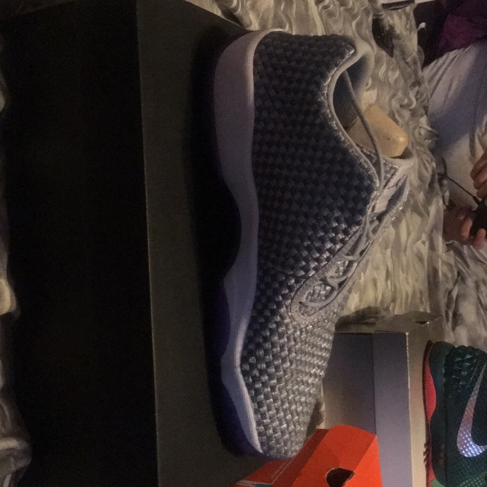 Jordan future - Picture 2 of 4